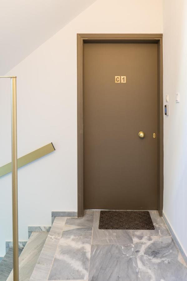 Chroma Lodge Rafina Bagian luar foto