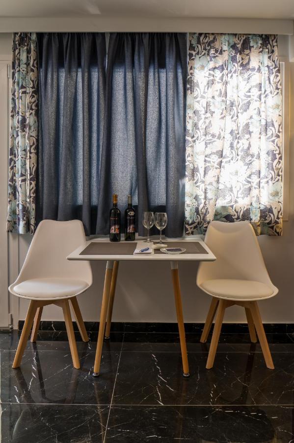 Chroma Lodge Rafina Bagian luar foto